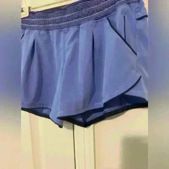 Lululemon Free Reign Short, size 8, color Lullaby Blue Black, Inseam 3.5” - Picture 12 of 16